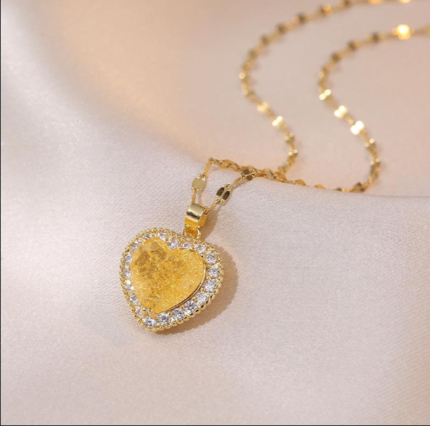 Titanic heart necklace